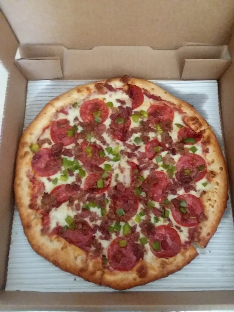 Pepperoni Green Pepper and Bacon Pizza